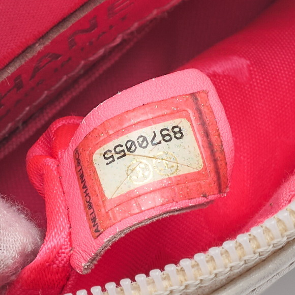 Chanel Cambon Matelasse Calfskin Shoulder Bag White Black Chain - Picture 8 of 9